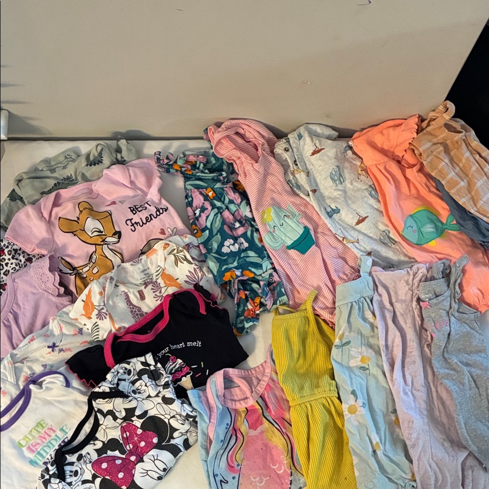 Girls 22 pieces onesies and one pieces Carter's Kids Bodysuits